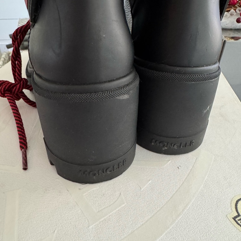 Moncler Carol Boot - Picture 9 of 12